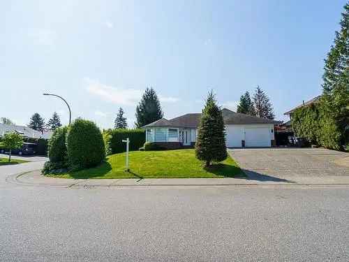 Family Home For Sale in Fleetwood Surrey BC
