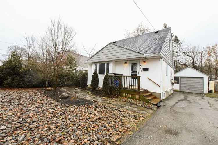 House For Sale in 341, Welsh Street, Peterborough, Ontario