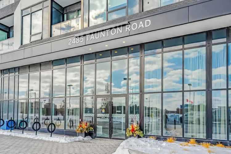 Luxurious Lake View Condo in Oakville