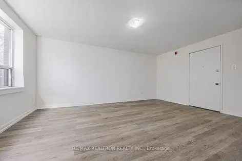 1 room apartment of 276 m² in Toronto