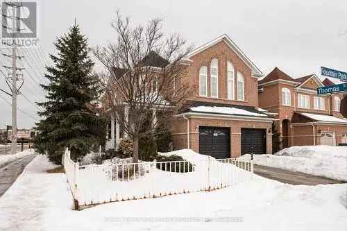 For Sale House in Churchill Meadows Mississauga with Modern Kitchen