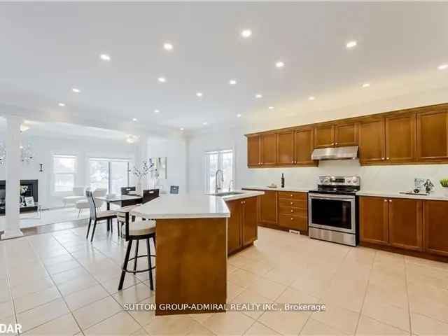 Large Bungalow For Extended Family Near Lake Simcoe