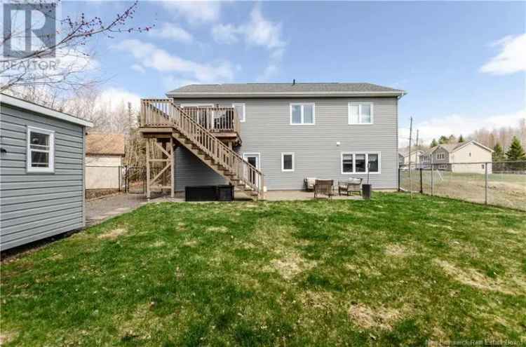 4-Bedroom Home with Finished Walkout Basement in Mapleton Heights