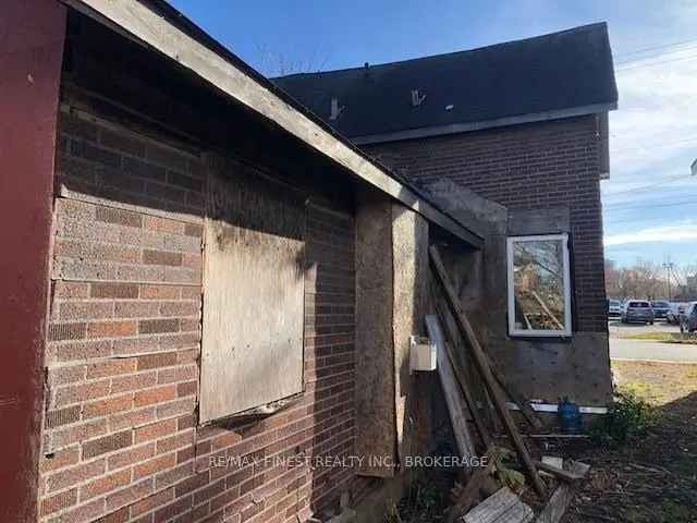 1890s Home Renovation Project Near Rideau Canal