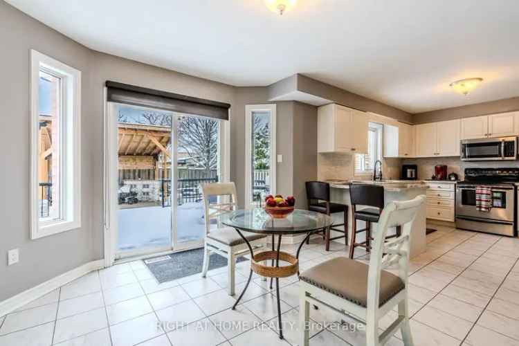 House For Sale in Barrie, Ontario