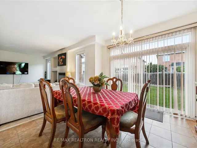 Large 4 1 Bedroom Home in Churchill Meadows