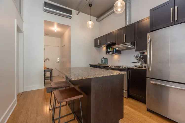 Apartment For Rent in Mount Royal, Quebec