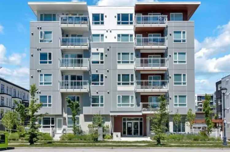 Surrey East Newton Condo for Sale: 1-Bed, 1-Bath near Skytrain