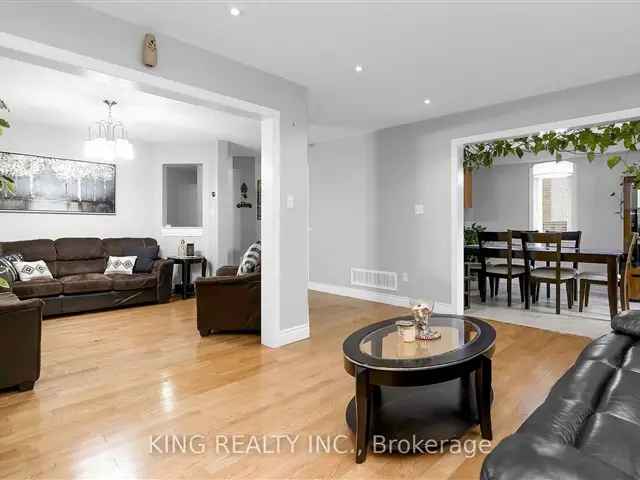 House For Sale in 81, Turquoise Crescent, Brampton, Ontario