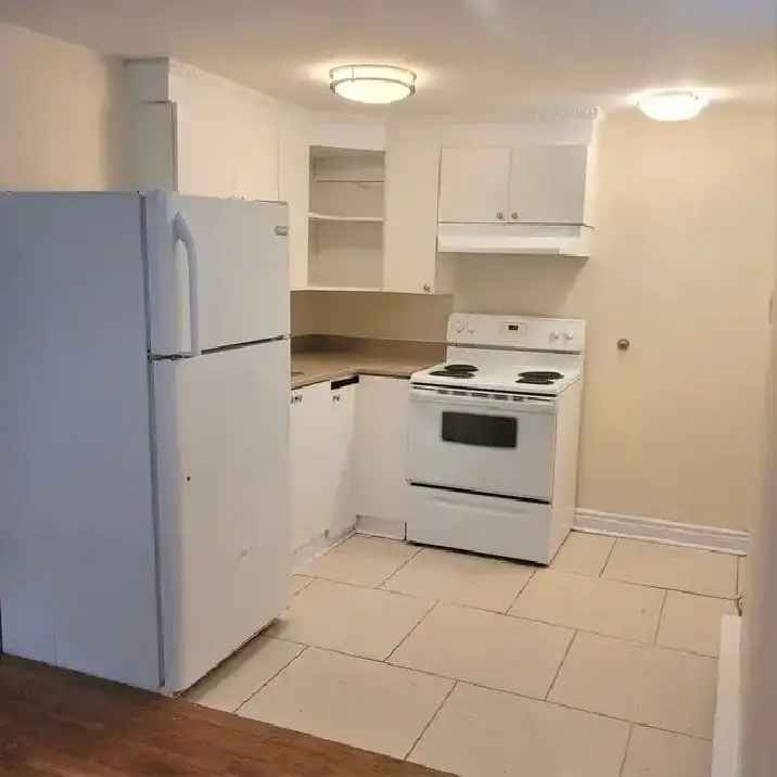 Bachelor Apartment for Single Person - Quiet Family Area