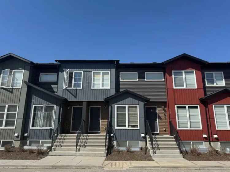 3 Bed 3.5 Bath Condo in Calgary NE Modern Living and Convenience