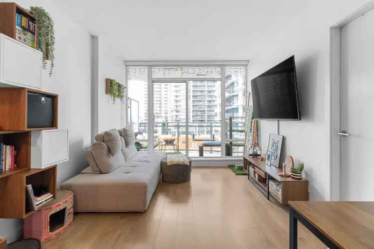 Surrey Whalley Linea Condo for Sale
