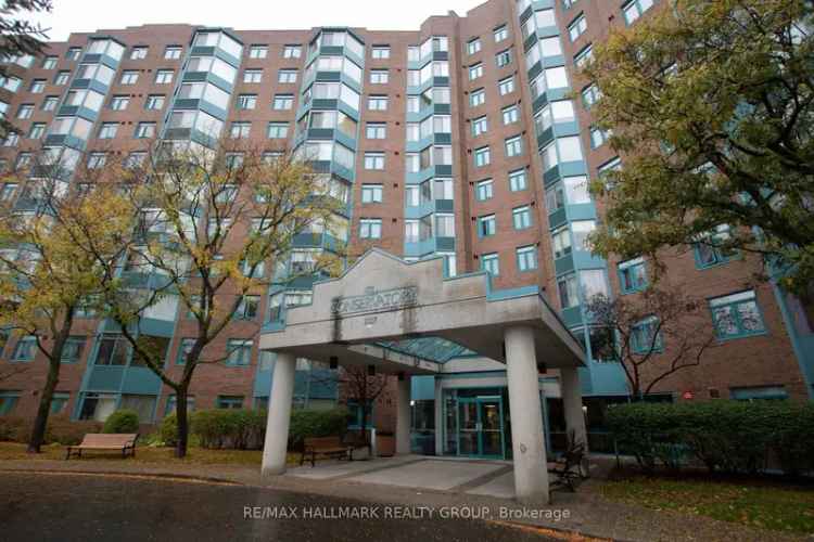 Spacious 1-Bedroom Condo with Amenities