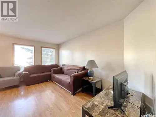 Townhouse For Sale Near University of Saskatchewan