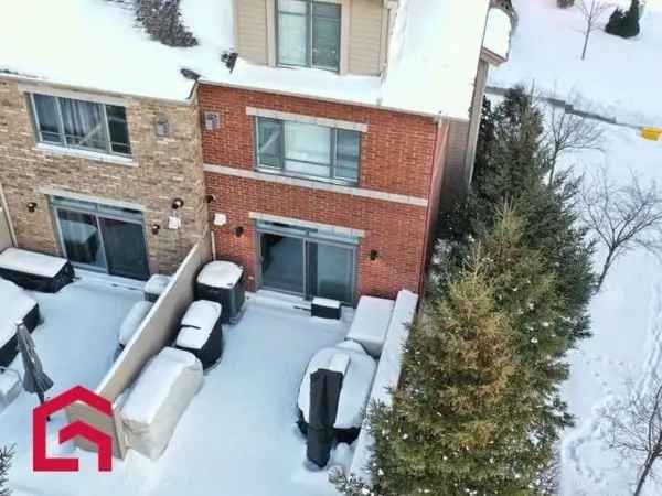 Luxury Townhouse 2200 sq ft Laurentides 4 Levels