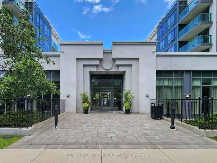 Condo For Sale in Vaughan, Ontario