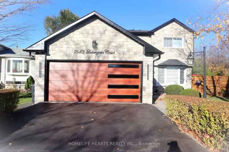 House For Sale in Mississauga, Ontario