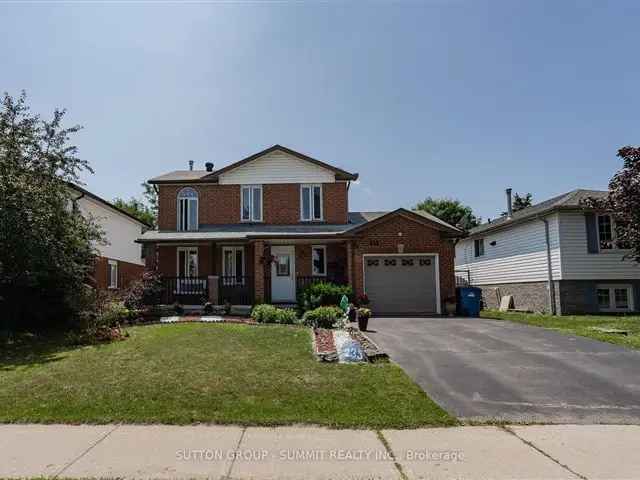 Fully Finished Home Spacious Living Room 3 Bedrooms Finished Basement