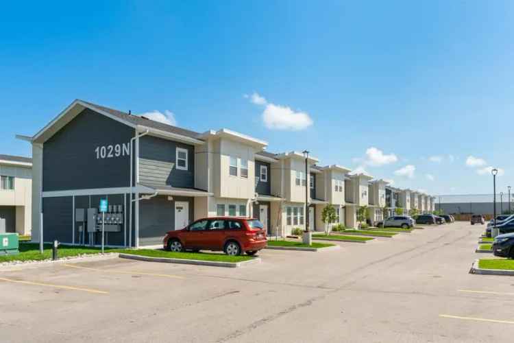 Selkirk Meadows Townhomes for Rent