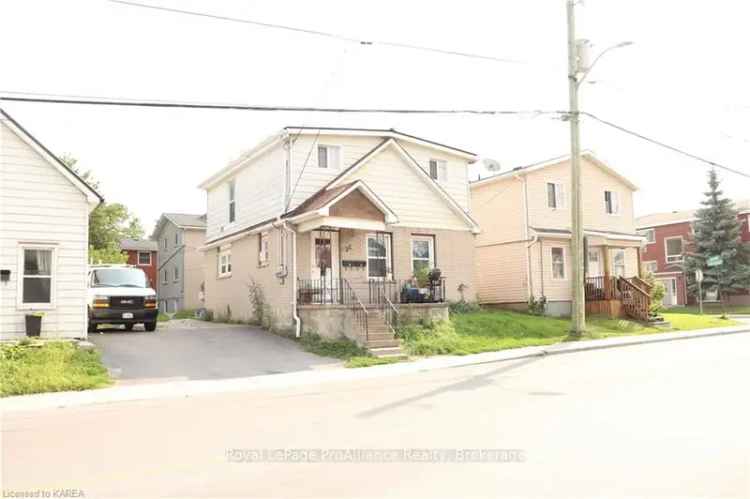 House For Sale in Kingston, Ontario