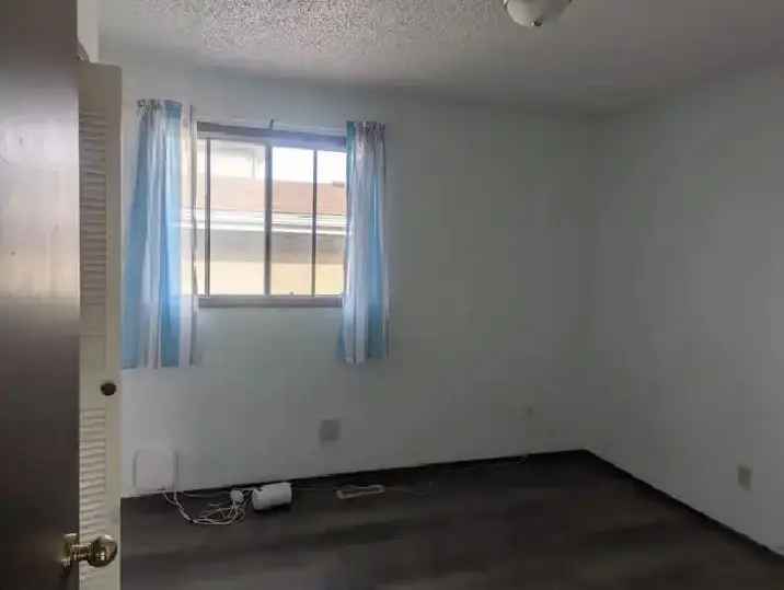 Private room for rent